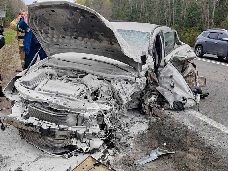 Опель врезался в фуру - Вологда и Вологодская область - ИА СеверИнформ ...