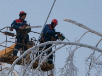  2012    -      200  ,    